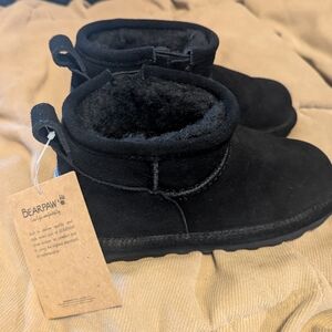 BearPaw Kids Black Fleece-Lined Boots